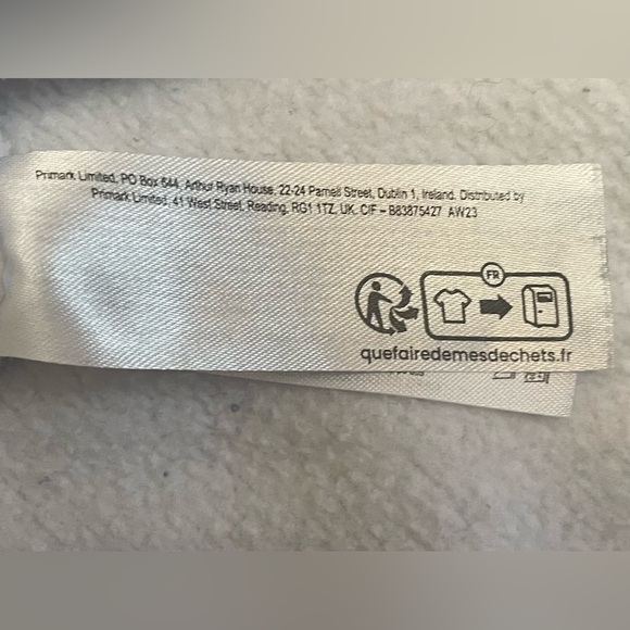 Chicago Bulls Hoodie by Josh Denzel Large - Picture 7 of 13